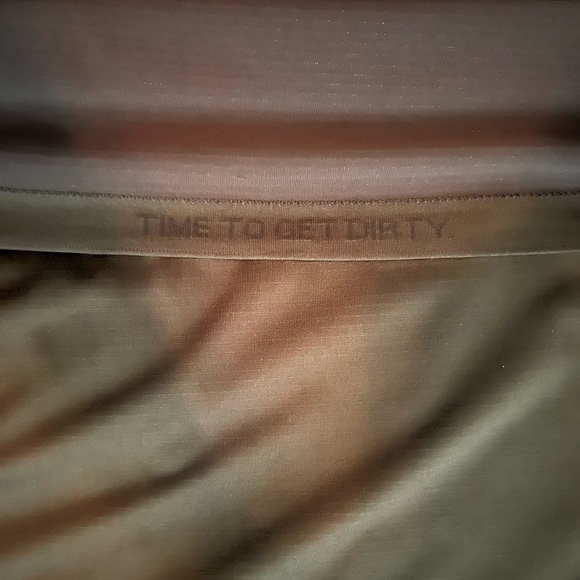 Lululemon men’s shirt. Time to get dirty, like new! - Picture 5 of 5